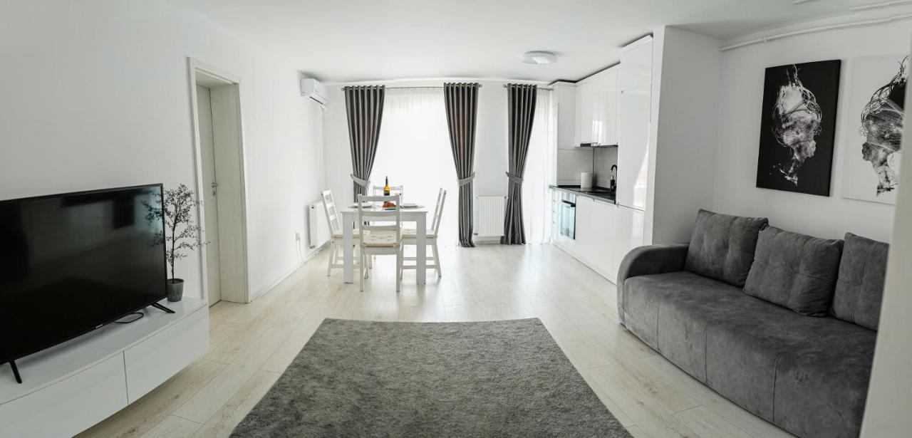 Artec Apartment Sibiu Bagian luar foto